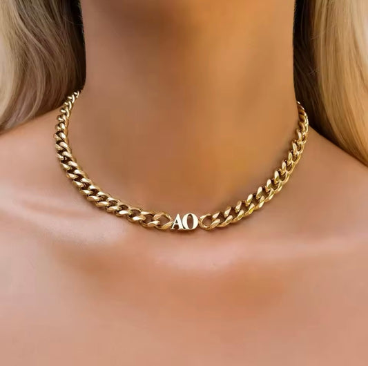 Choker Babe